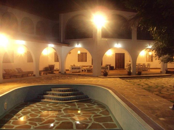 Bed and Breakfast Giraffe House Malindi Exterior foto