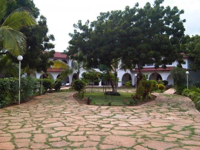 Bed and Breakfast Giraffe House Malindi Exterior foto