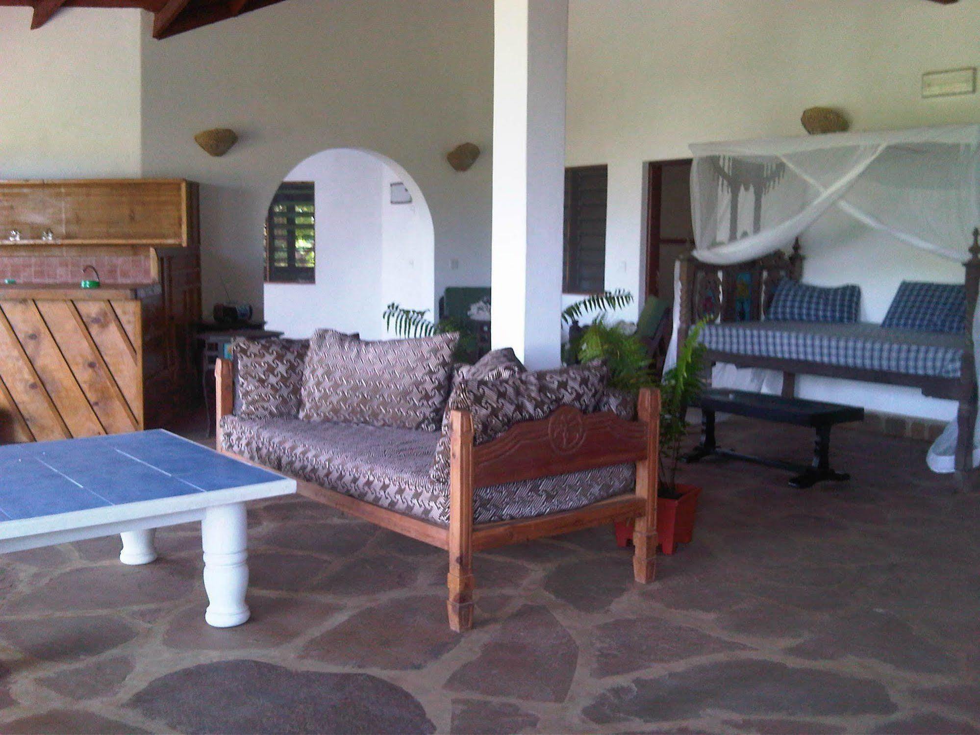 Bed and Breakfast Giraffe House Malindi Exterior foto